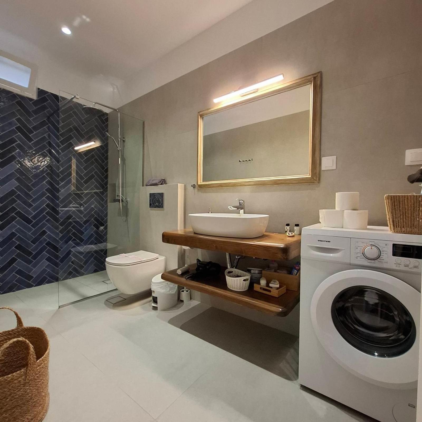 Aquarella-Stylish Veranda Apartment In Centre Of Poros Town Esterno foto