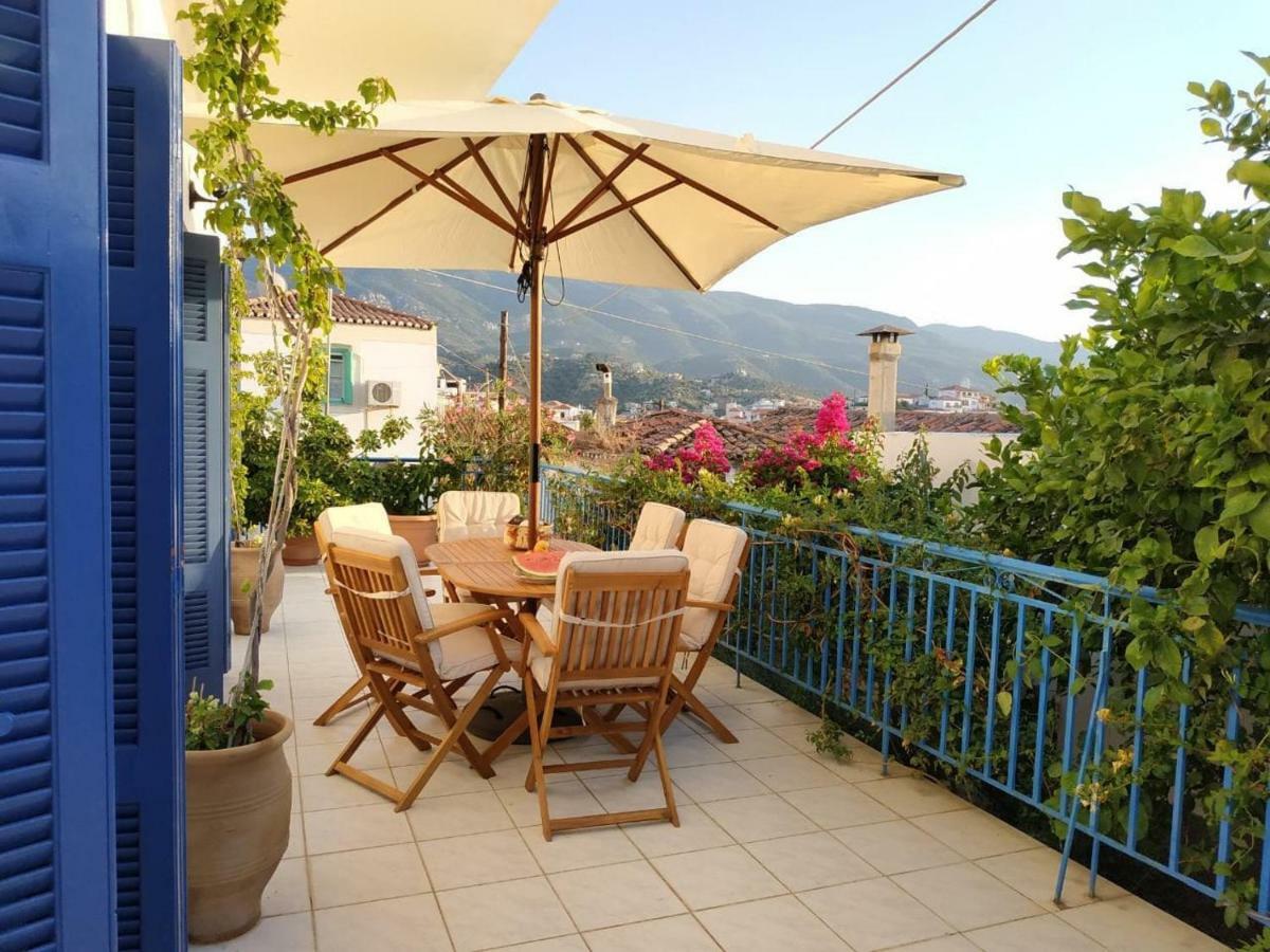 Aquarella-Stylish Veranda Apartment In Centre Of Poros Town Esterno foto