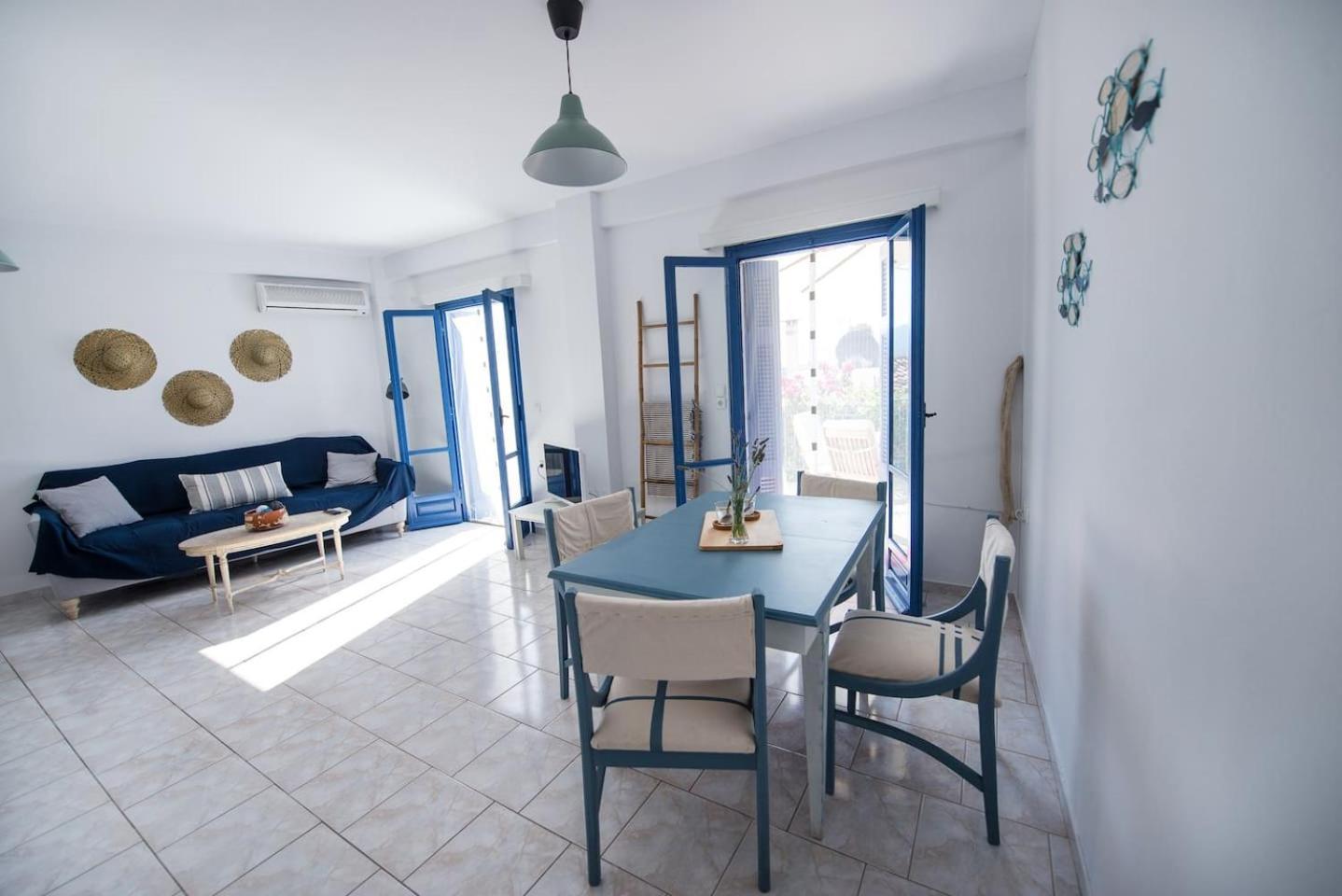 Aquarella-Stylish Veranda Apartment In Centre Of Poros Town Esterno foto