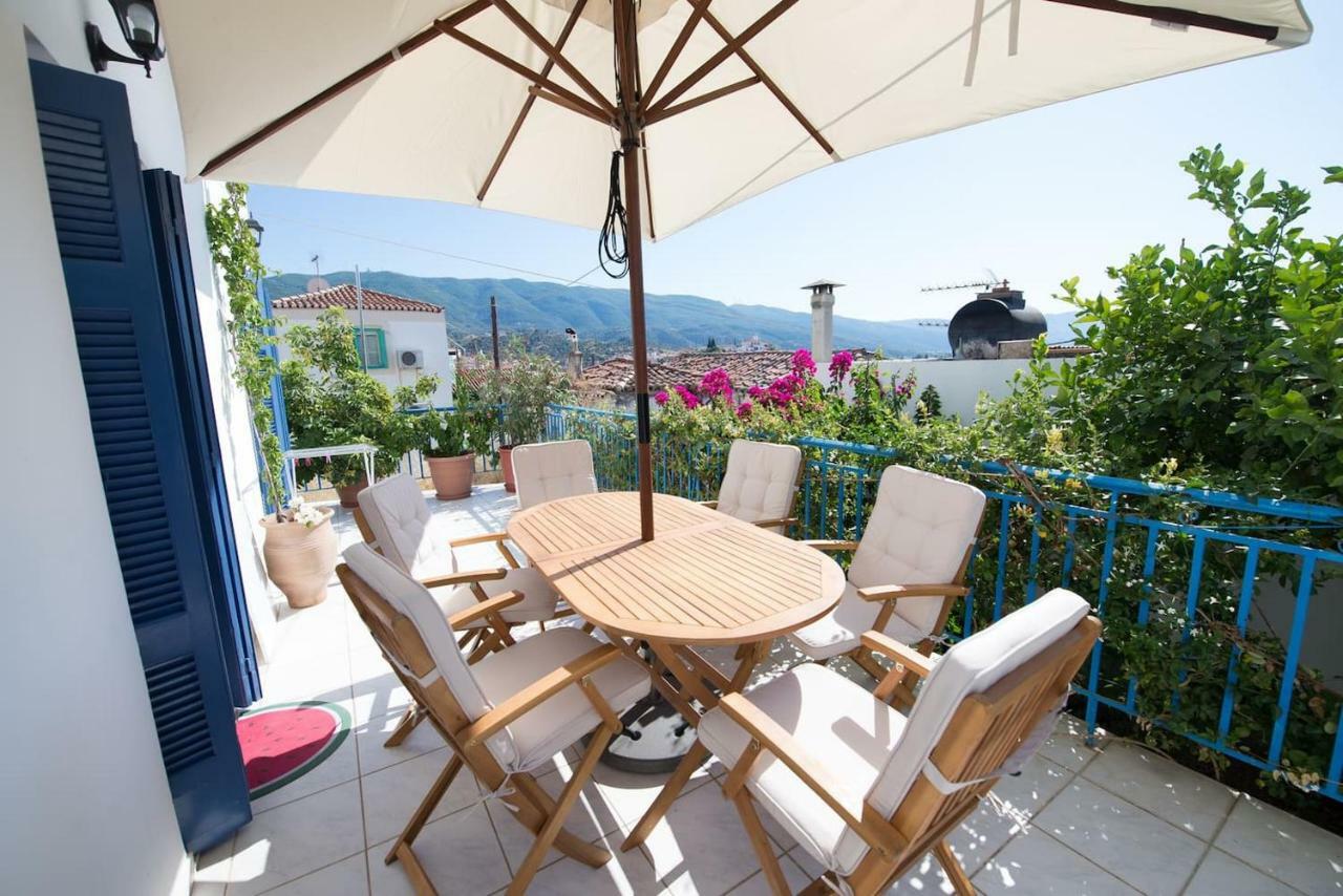Aquarella-Stylish Veranda Apartment In Centre Of Poros Town Esterno foto