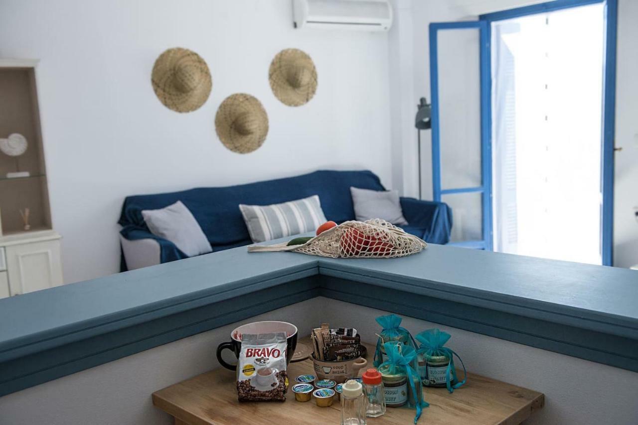 Aquarella-Stylish Veranda Apartment In Centre Of Poros Town Esterno foto